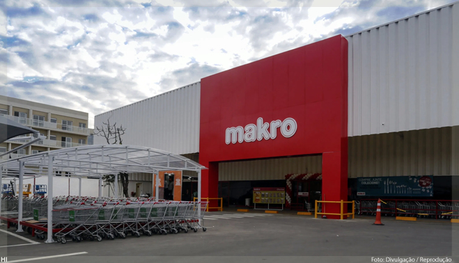 Carrefour está comprando Makro