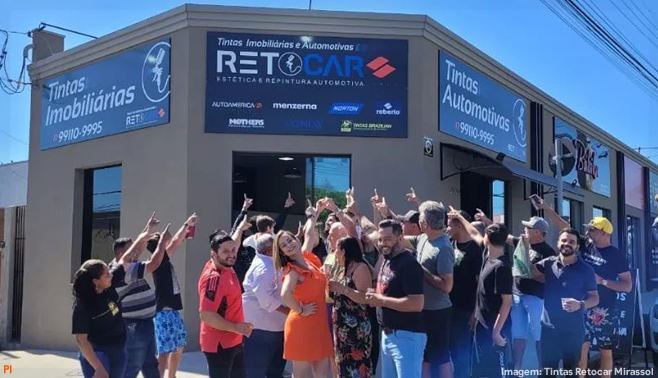 Tintas Retocar reinaugura em novo endereço